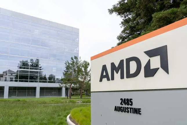 AMD Signs $4.9 Billion Deal: Major Move to Compete with NVIDIA in AI Hardware Market